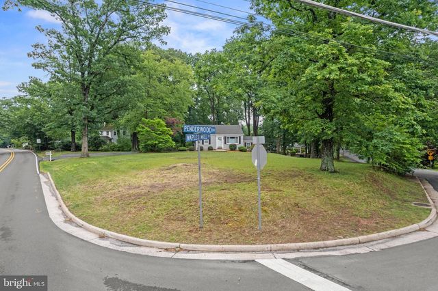 12131 WAPLES MILL RD, Oakton, VA 22124