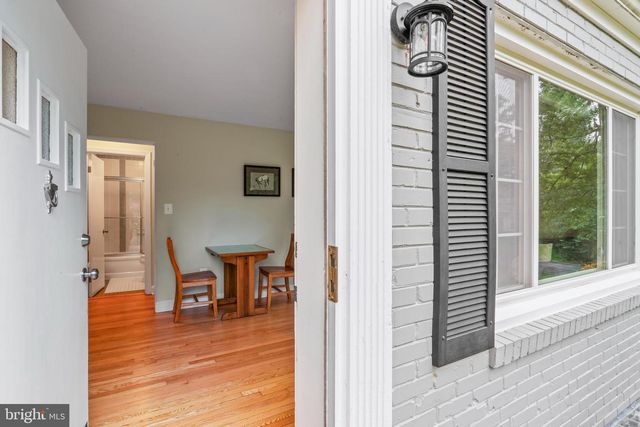 12131 WAPLES MILL RD, Oakton, VA 22124