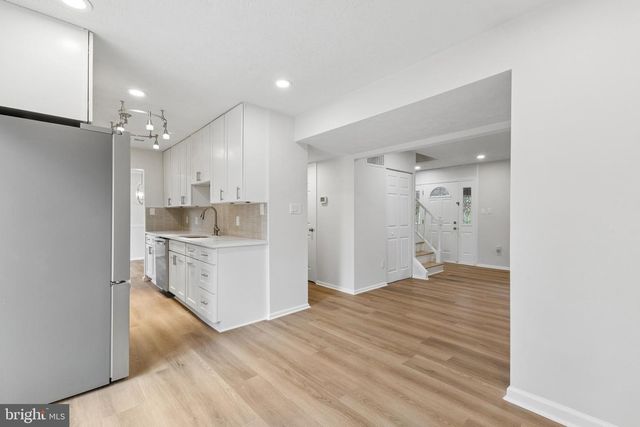 8928 ROLLING RD, Manassas, VA 20110