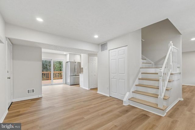 8928 ROLLING RD, Manassas, VA 20110