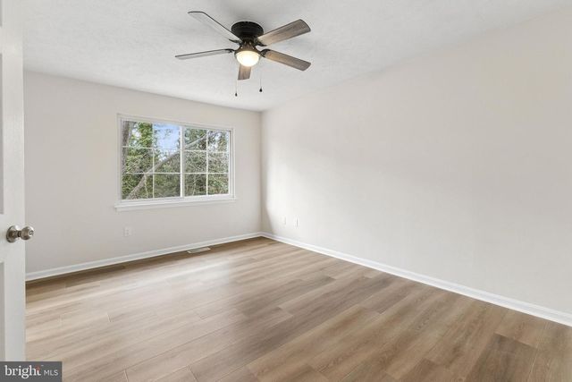 8928 ROLLING RD, Manassas, VA 20110