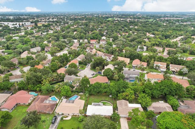 7514 NW 40th Street, Coral Springs, FL 33065