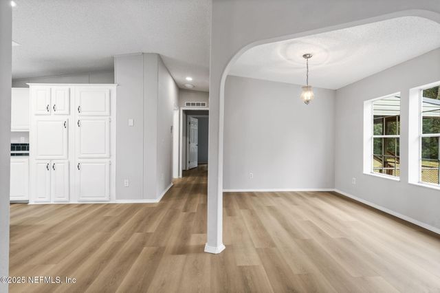 4119 SUNNYSIDE Drive, Middleburg, FL 32068