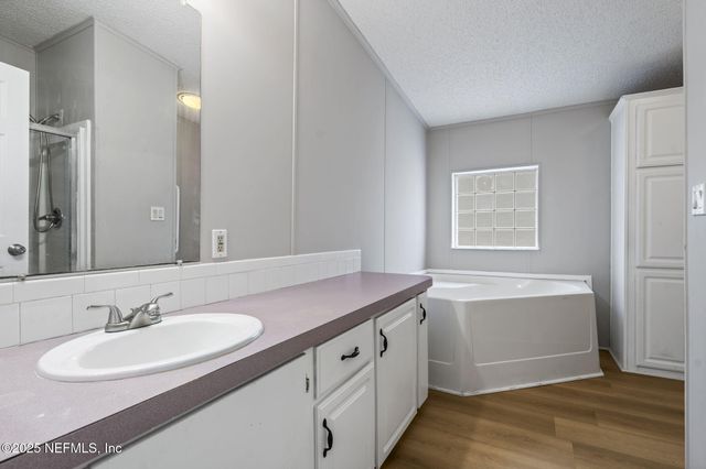 4119 SUNNYSIDE Drive, Middleburg, FL 32068