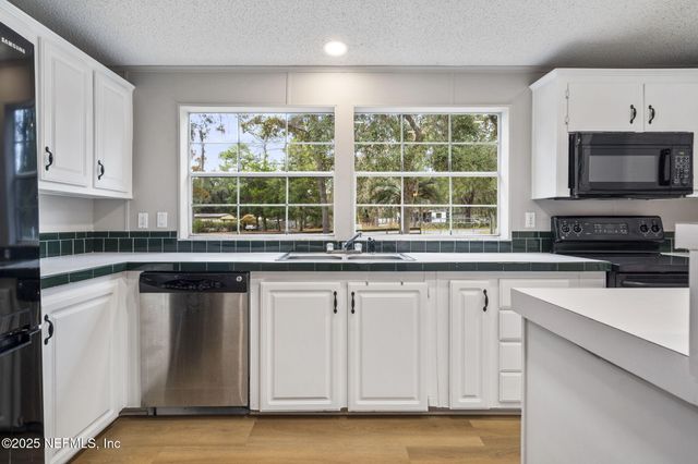 4119 SUNNYSIDE Drive, Middleburg, FL 32068