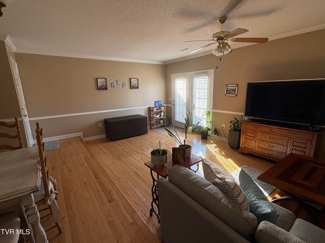 2101 Cherokee Road 7, Johnson City, TN 37604