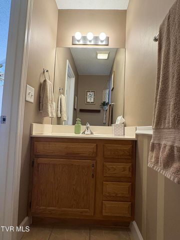 2101 Cherokee Road 7, Johnson City, TN 37604