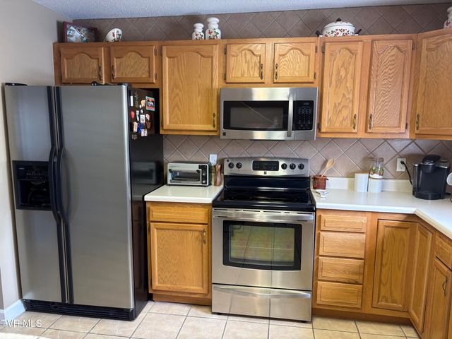 2101 Cherokee Road 7, Johnson City, TN 37604