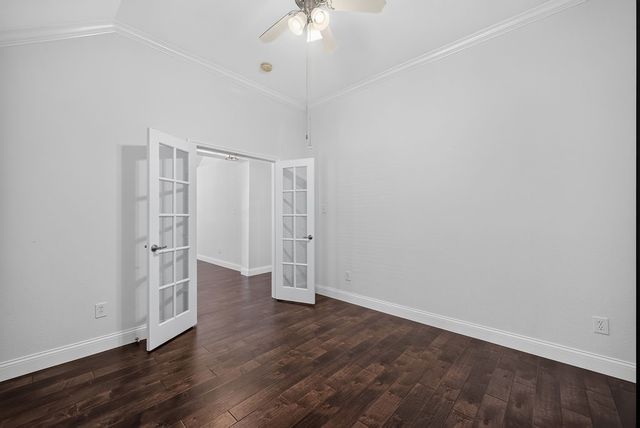 2723 Lake Way Drive, Grand Prairie, TX 75052