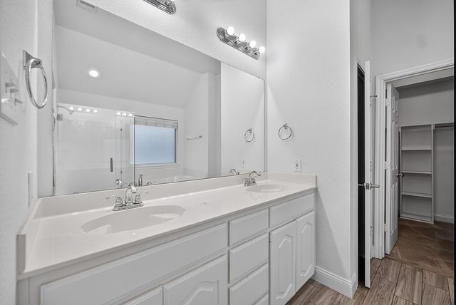 2723 Lake Way Drive, Grand Prairie, TX 75052