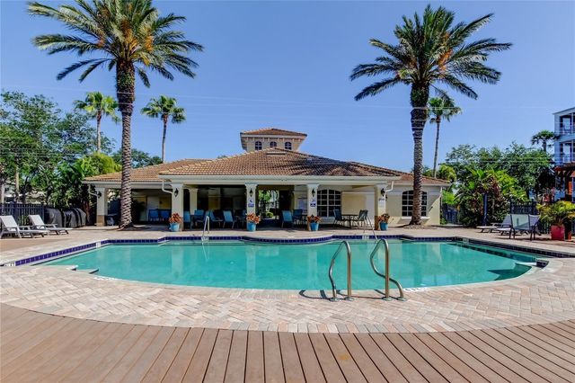 7903 SEMINOLE BOULEVARD 2103, Seminole, FL 33772