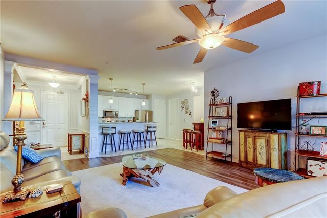7903 SEMINOLE BOULEVARD 2103, Seminole, FL 33772