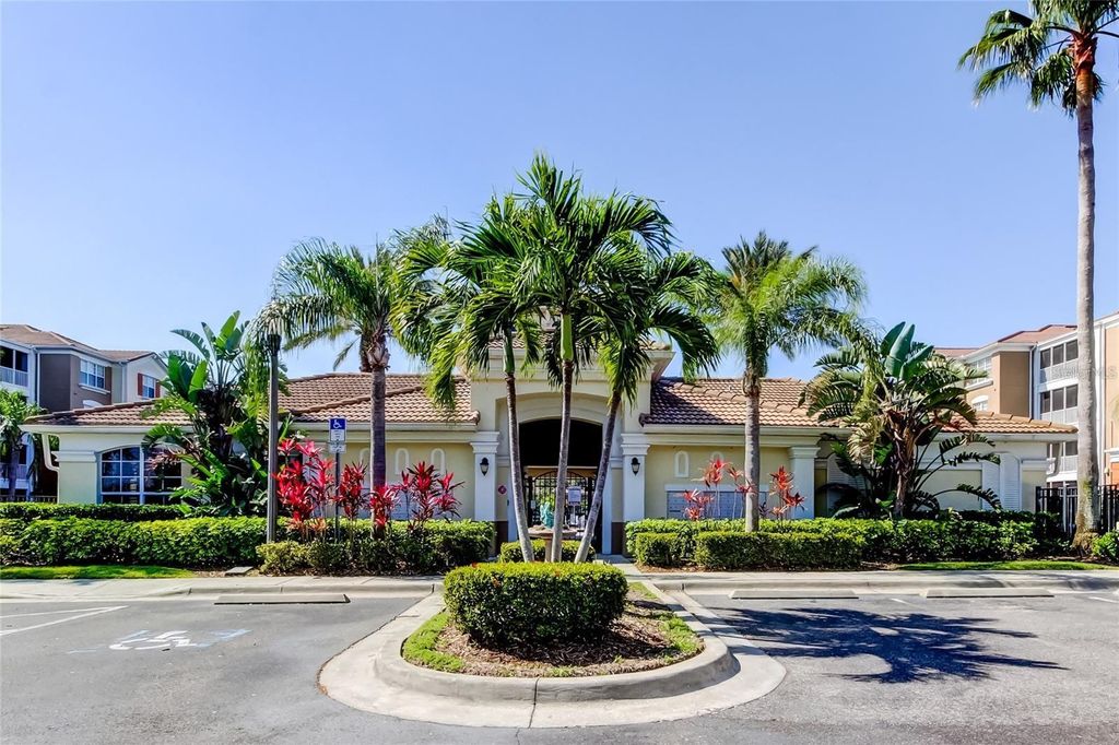 7903 SEMINOLE BOULEVARD 2103, Seminole, FL 33772