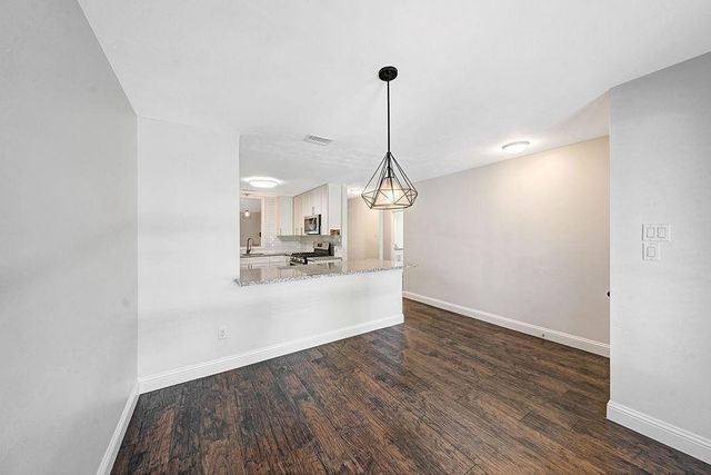 55 Dew Fall Court, The Woodlands, TX 77380