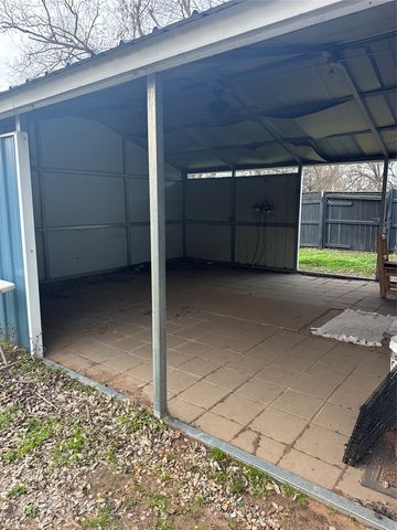 511 W REDWOOD, Campbell, TX 75422
