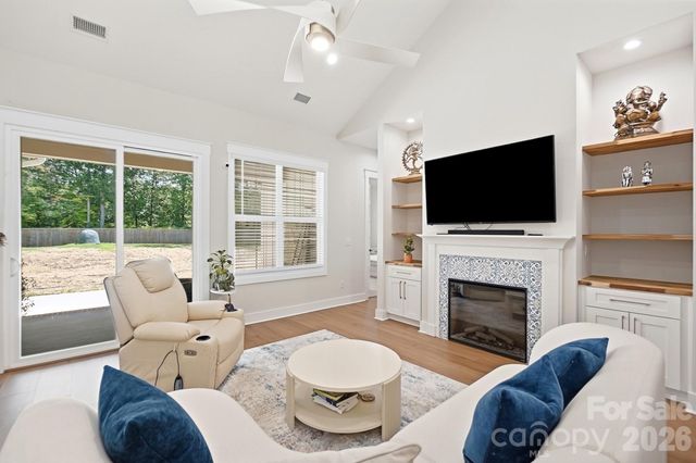 369 Sunderland Road, Belmont, NC 28012