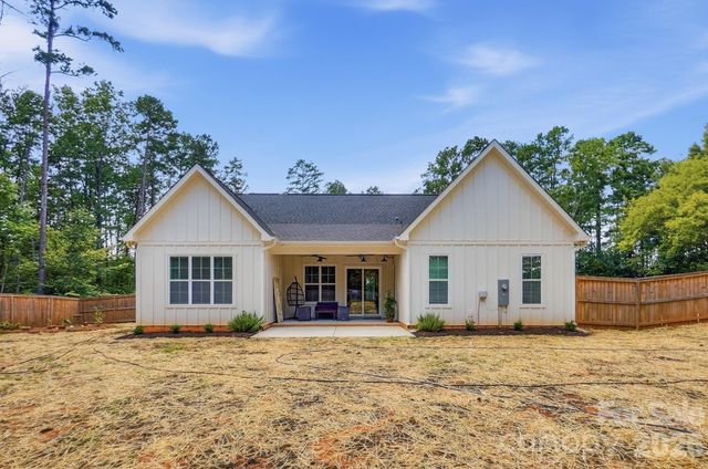 369 Sunderland Road, Belmont, NC 28012