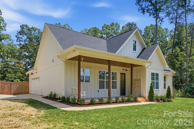 369 Sunderland Road, Belmont, NC 28012