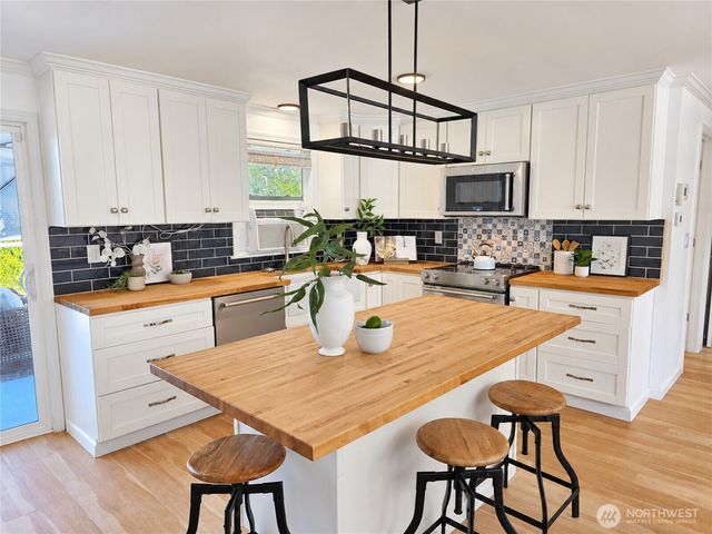 2209 24th Avenue SE, Puyallup, WA 98374
