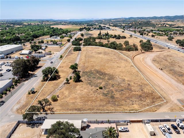 6229 Monterey Road, Paso Robles, CA 93446