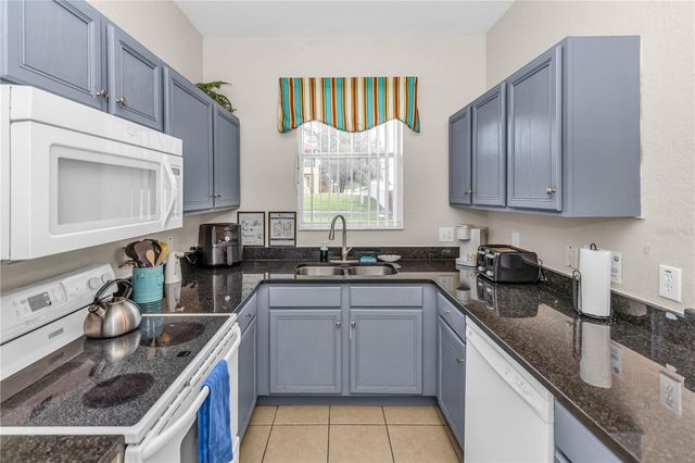 712 CALABRIA AVENUE, Davenport, FL 33897