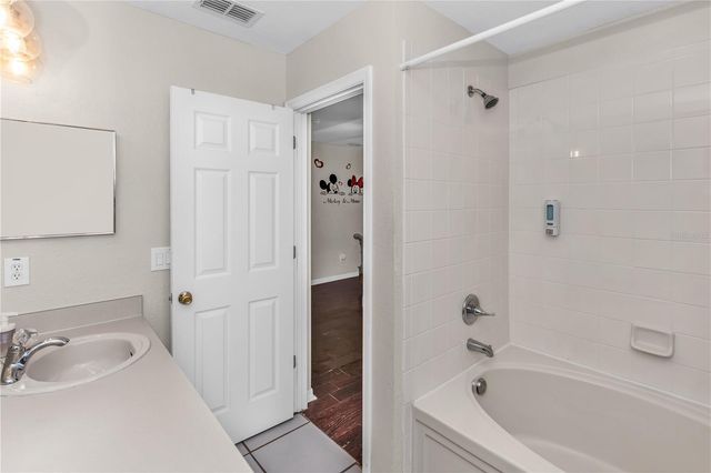 712 CALABRIA AVENUE, Davenport, FL 33897