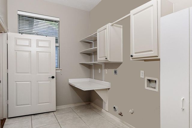 43 Wilmington Way, The Woodlands, TX 77384