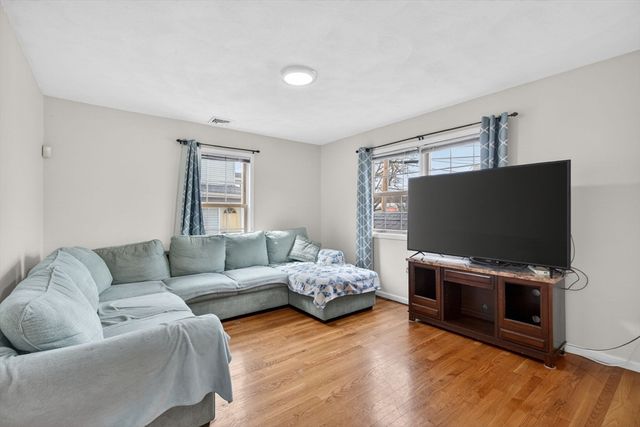 97 Clinton St 97, Chelsea, MA 02150