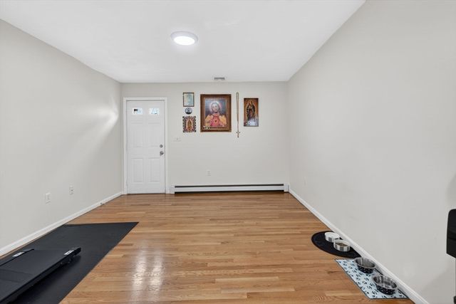 97 Clinton St 97, Chelsea, MA 02150