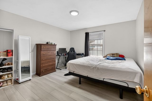 97 Clinton St 97, Chelsea, MA 02150