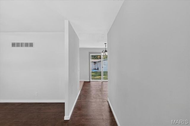 665 Redwing Drive, Florissant, MO 63031