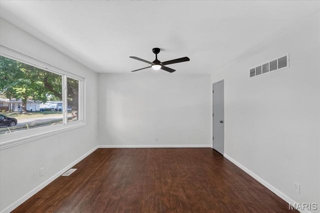 665 Redwing Drive, Florissant, MO 63031