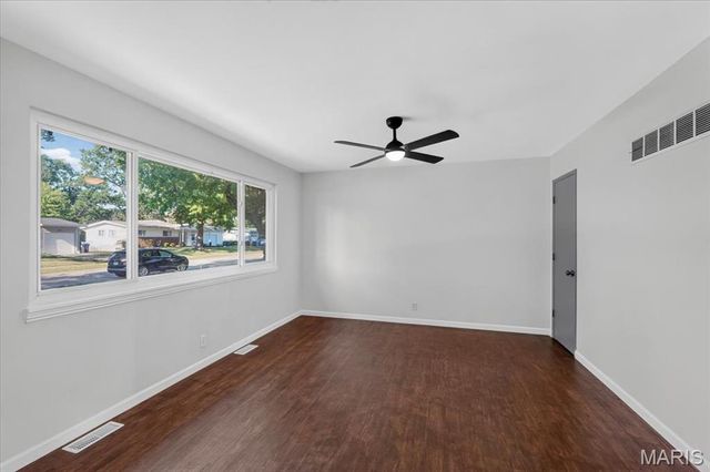 665 Redwing Drive, Florissant, MO 63031