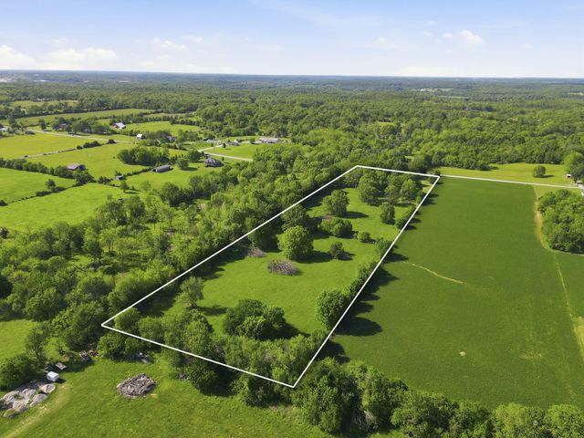4036 W Farm Road 94, Springfield, MO 65803