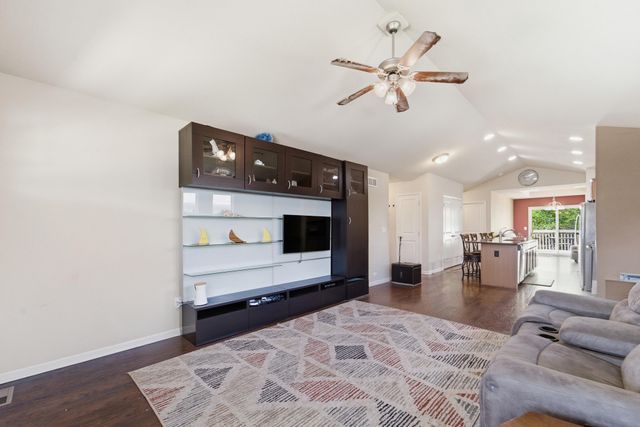 9079 Linden Drive, West Des Moines, IA 50266