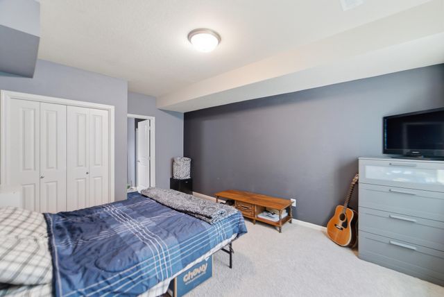 9079 Linden Drive, West Des Moines, IA 50266