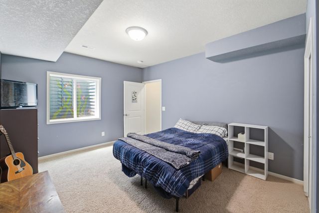 9079 Linden Drive, West Des Moines, IA 50266