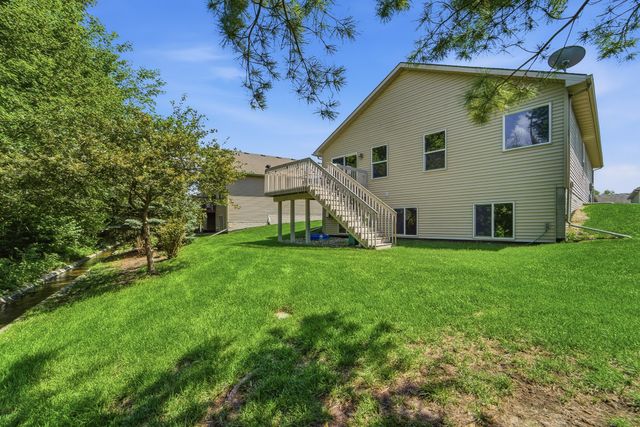 9079 Linden Drive, West Des Moines, IA 50266