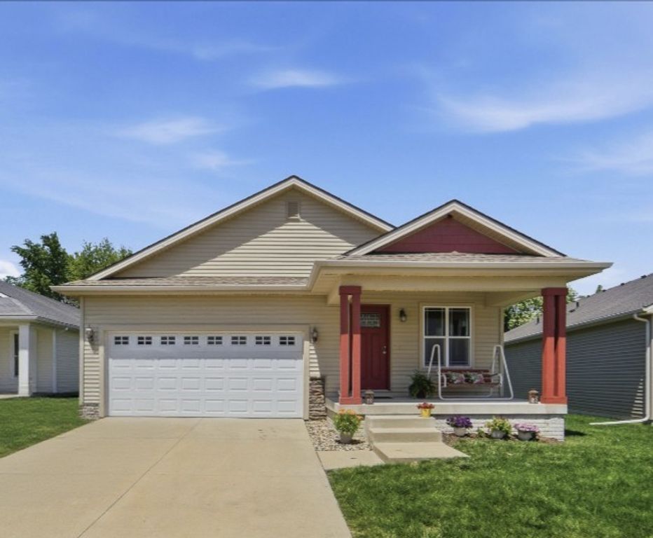 9079 Linden Drive, West Des Moines, IA 50266