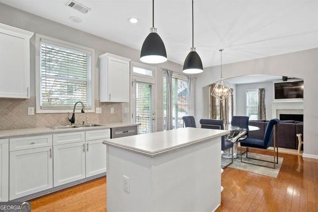 2600 Wolf Lake Drive SW, Atlanta, GA 30349