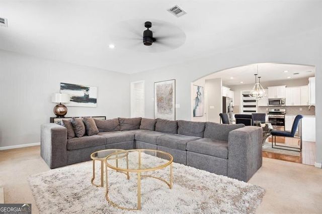 2600 Wolf Lake Drive SW, Atlanta, GA 30349