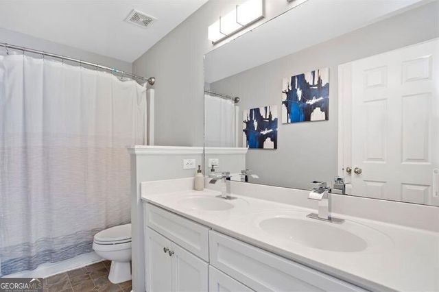 2600 Wolf Lake Drive SW, Atlanta, GA 30349