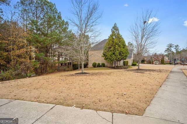 2600 Wolf Lake Drive SW, Atlanta, GA 30349