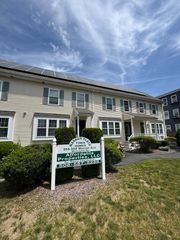 958 Warren Ave 7, Brockton, MA 02301