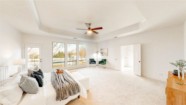 326 W Hickory Ridge Circle, Argyle, TX 76226