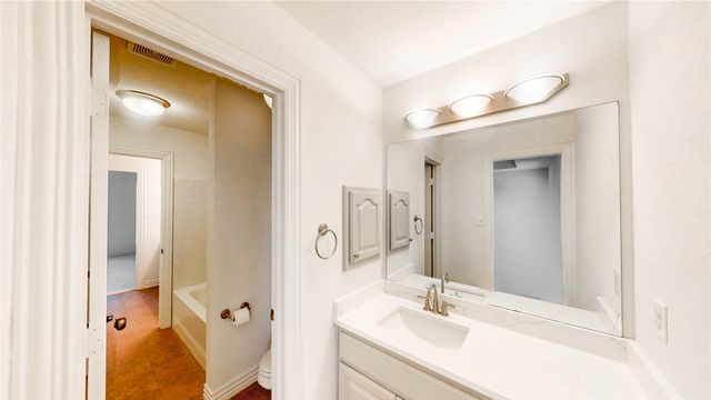 326 W Hickory Ridge Circle, Argyle, TX 76226