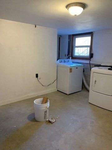 107 Salisbury St. 107, Dracut, MA 01826
