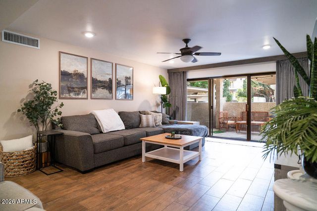 5132 N 31ST Way 116, Phoenix, AZ 85016