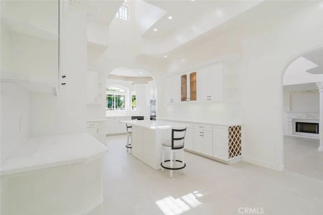 6717 Nagle, Van Nuys, CA 91401