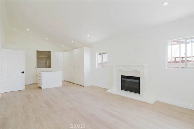 6717 Nagle, Van Nuys, CA 91401